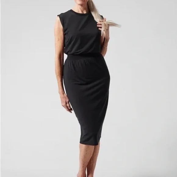 Athleta Santorini Cinch Dress Black Size Medium Midi Pull-Over Style - Picture 1 of 8